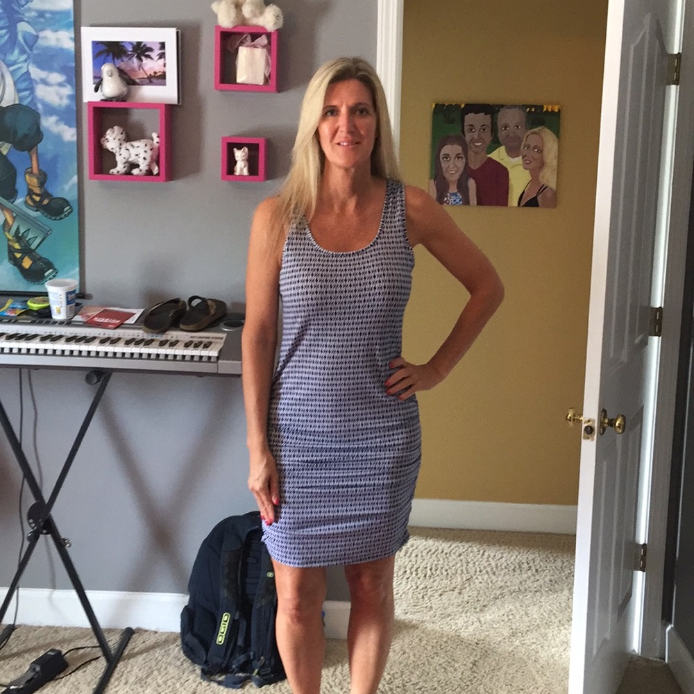 Body sculpting dress